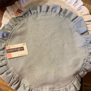 Pair of doilies/placemats chambray and white  with ruffles nonsmoking bnwt